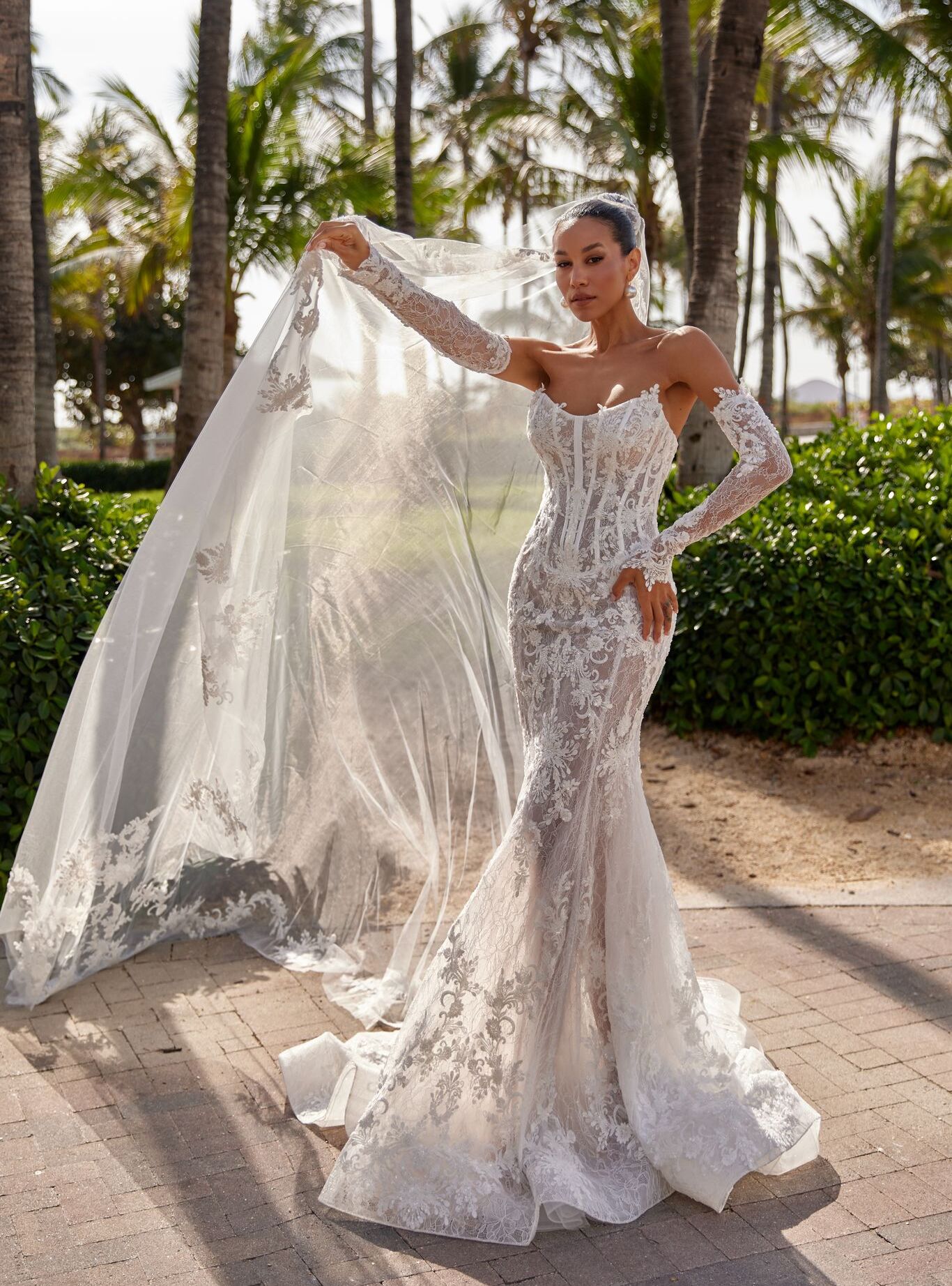 accessory dress Emerald veil by OKSANA MUKHA photo of accessory dress Emerald veil: