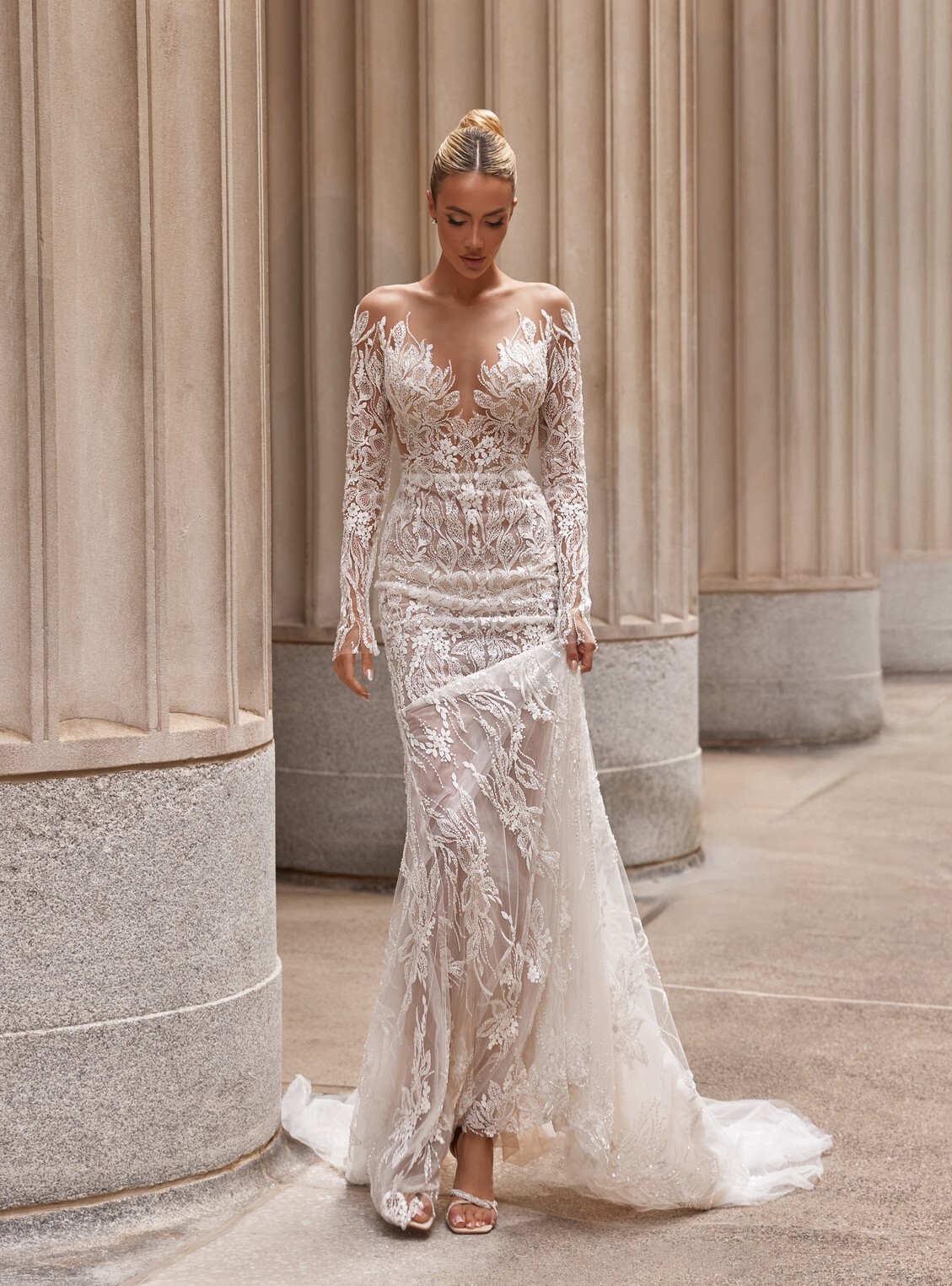 wedding dress Noelia no flowers by OKSANA MUKHA Noelia gown: mermaid silhouette with flowing bodice and hand-embroidered lace